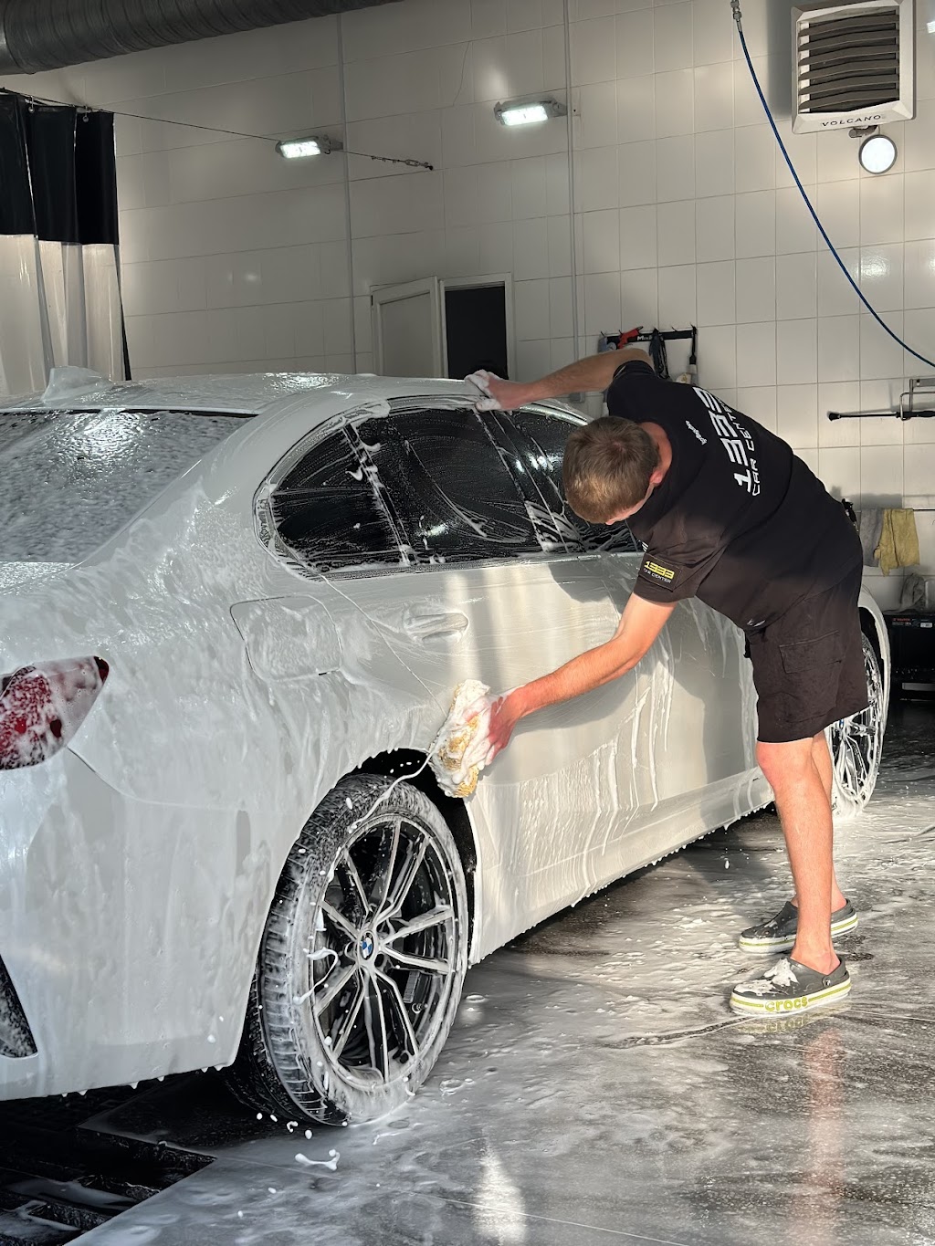 1333 Car Center – Автомийка | Хімчистка | Детейлінг | Полірування | Обклеювання плівкою