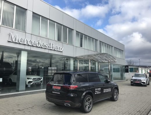 Автосалон Мерседес-Бенц