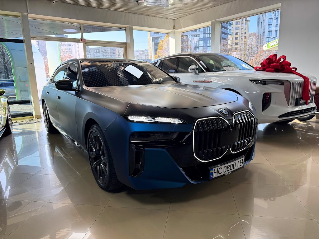 Автоцентр Top Dealers – продаж та викуп авто, детейлінг, хімчистка, тюнінг