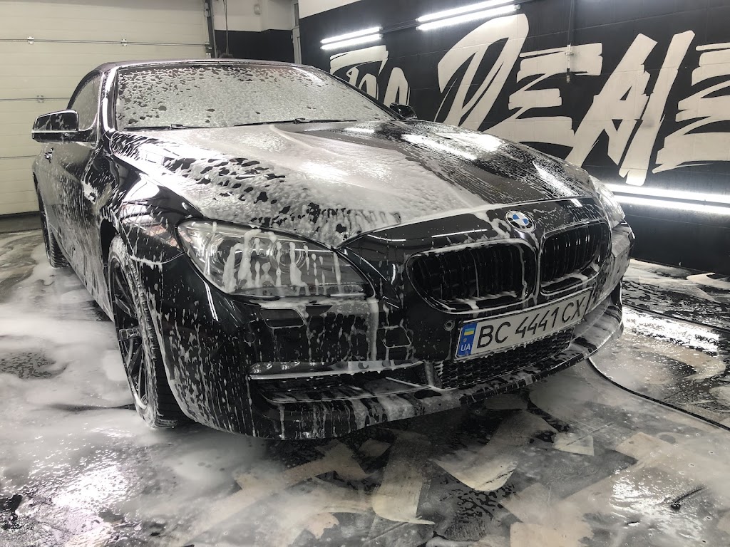 Автоцентр Top Dealers – продаж та викуп авто, детейлінг, хімчистка, тюнінг