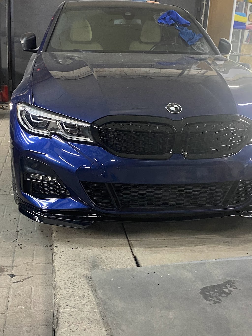 Detailing Garage (Фарбування Дисків Антихром Поклейка плівок на авто Тонування ШумоізоляціяПоліруванняХімчисткаПокраска)