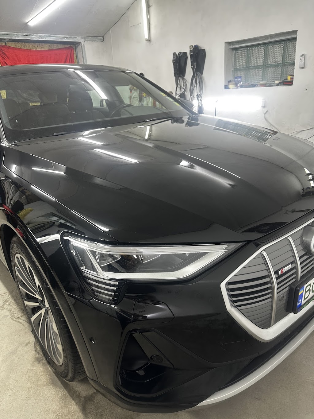 Detailing Garage22Lviv ( Гараж22 ) Полірування, Фари , Хімчистка , АнтиХром