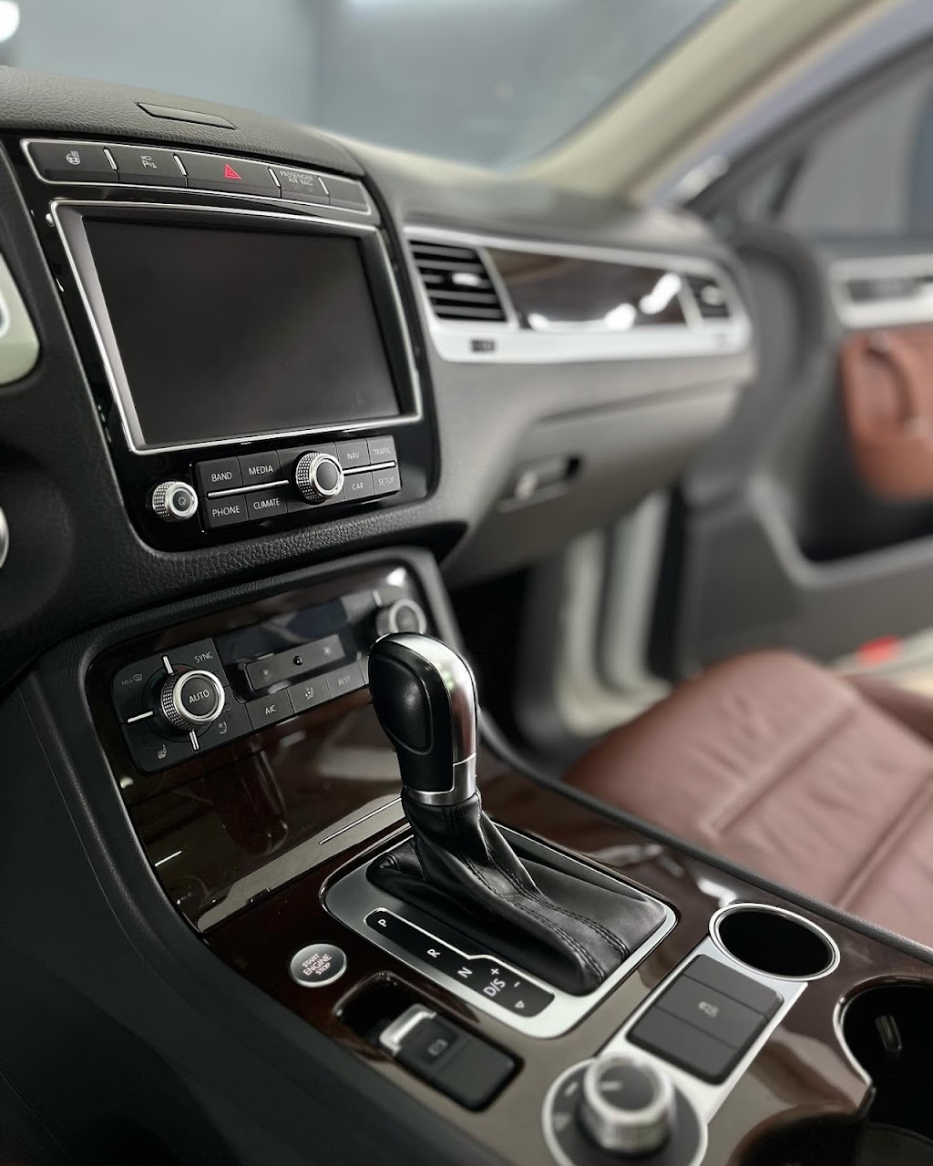 Garage Centr Хімчистка Поліровка