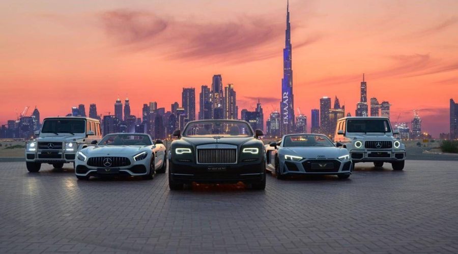 10 найкращих автомобілів класу люкс для оренди в Дубаї у 2026 році