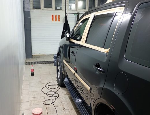 PHANTOM автомийка детейлінг студія хімчистка салону та полірування кузова