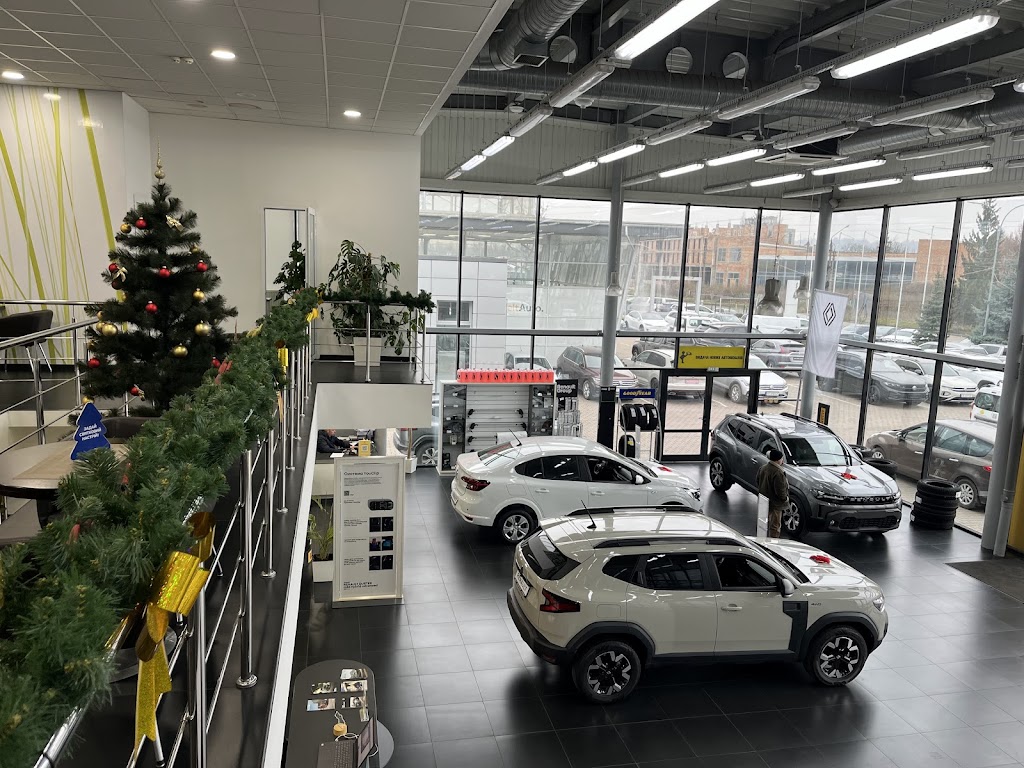 RENAULT Чернівці – Автоподіум