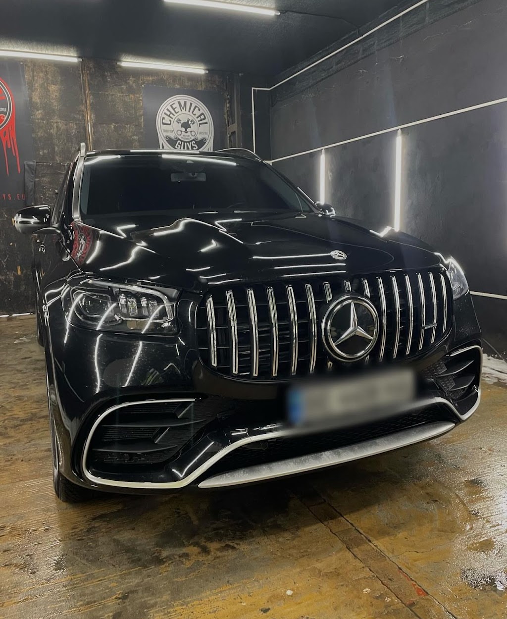 SE DETAILING