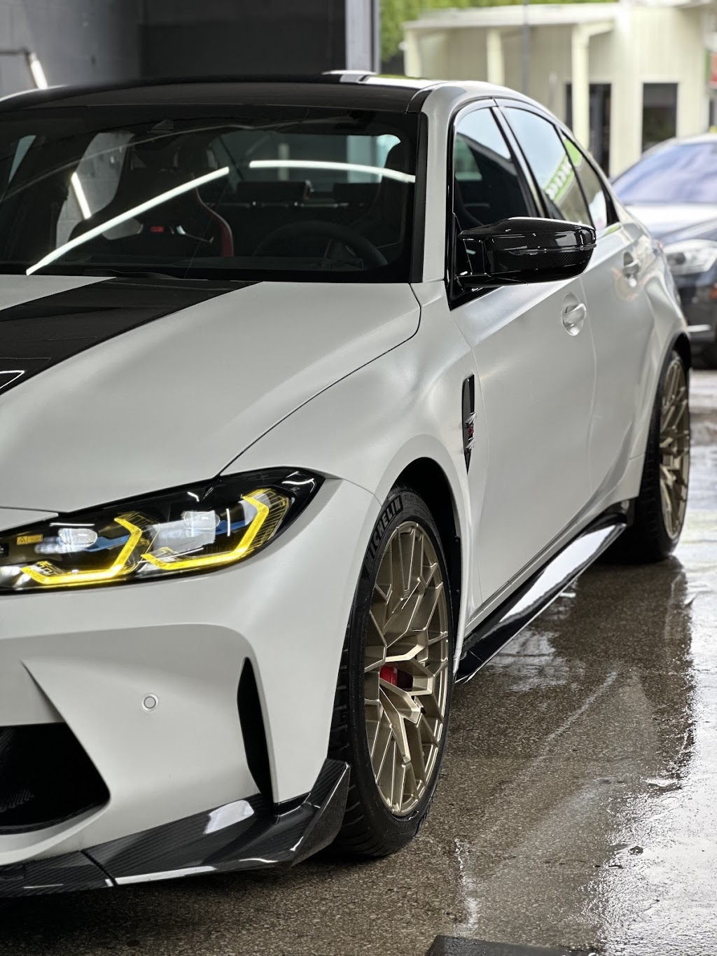 Автомийка Unlim Detailing (Хімчистка Авто, Полірування Кузова, нанесення захисного покриття)