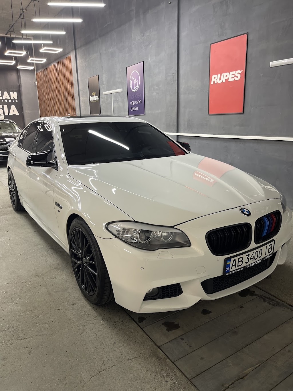 CARCLEAN 2 Вінниця Детейлінг Студія (преміум миття, полірування, чищення салону, кераміка, плівка)