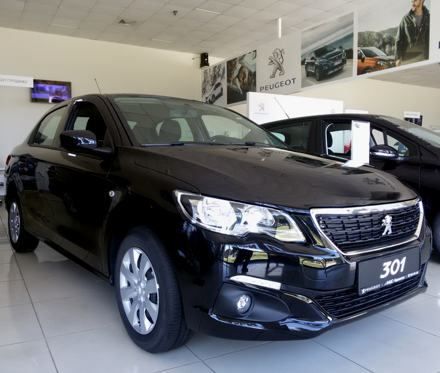 АІС Чернігів (Автосалон)