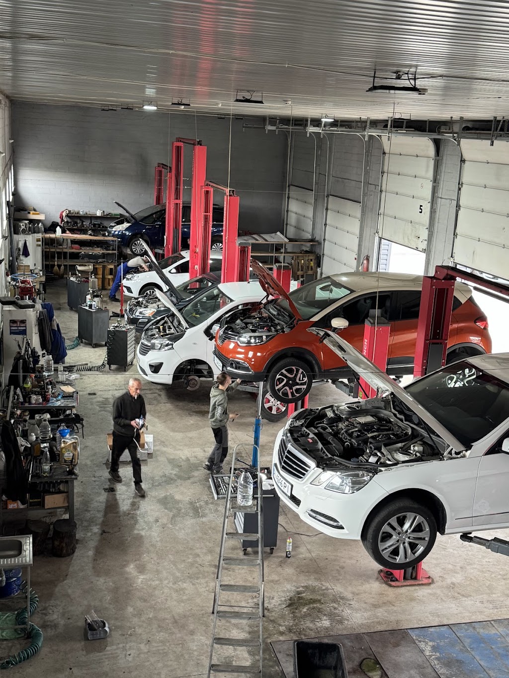 Auto_center_city