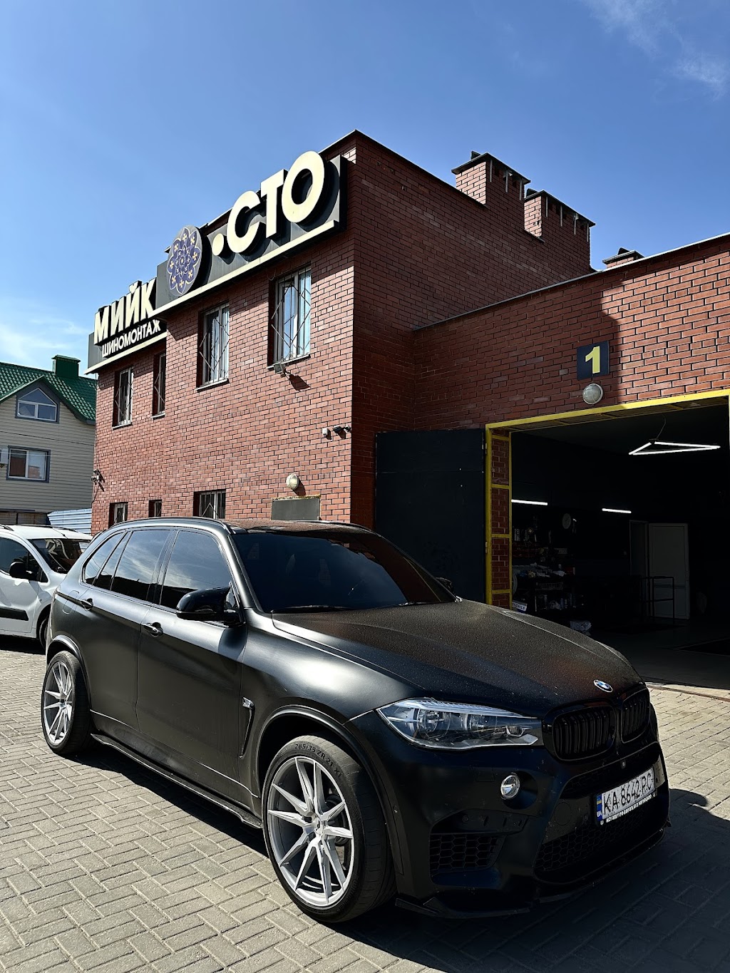 AutoHub24