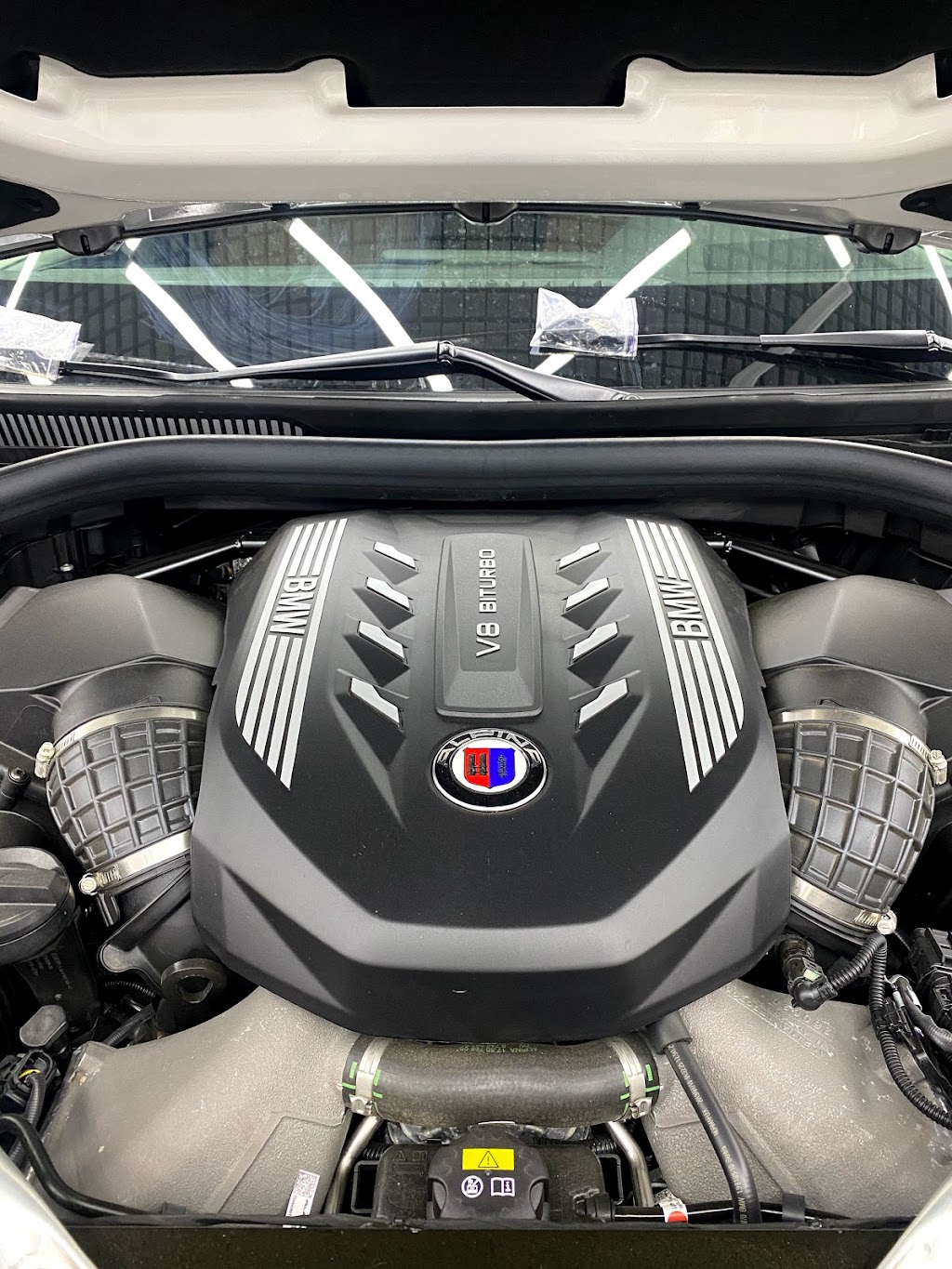 AvesAuto – автомобільні плівки & детейлінг