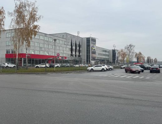 Автоцентр УКРАВТО НА СТОЛИЧНОМУ