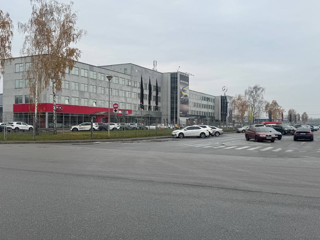 Автоцентр УКРАВТО НА СТОЛИЧНОМУ