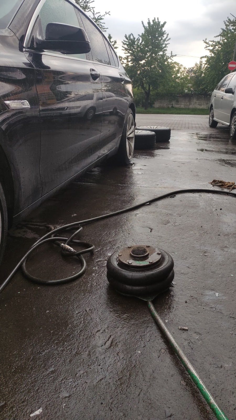 Автомайстерня, шиномонтаж