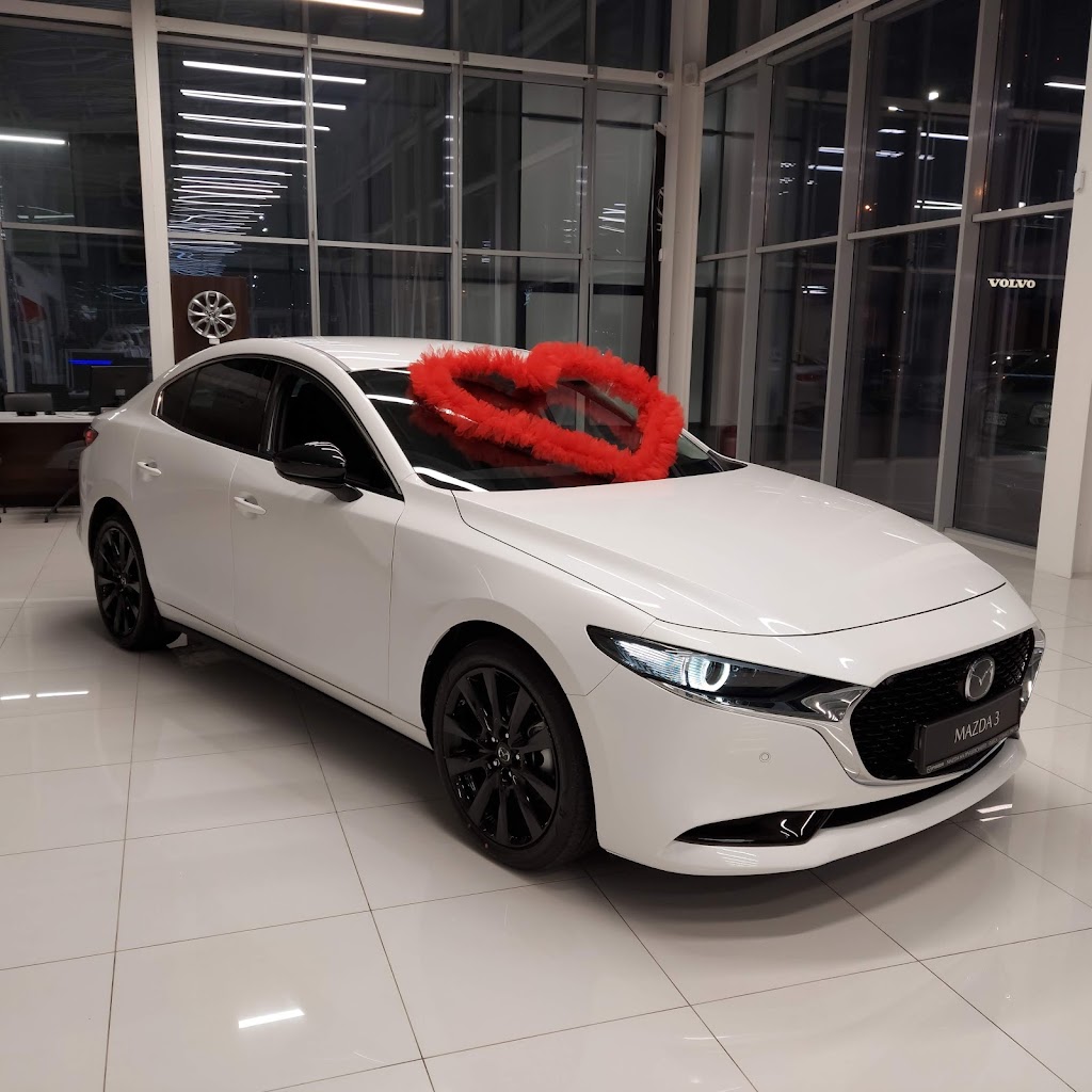 Автосалон Mazda на Грушевського