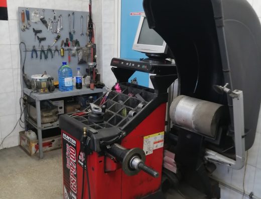 Car service, tire service