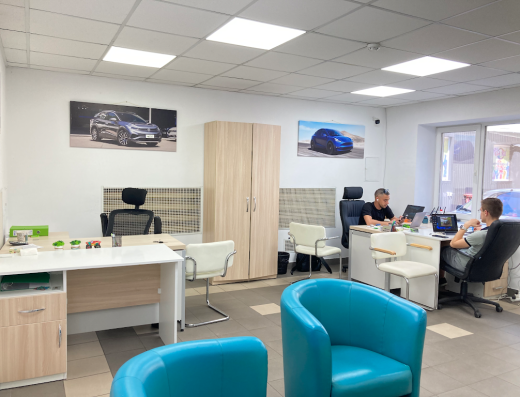 Электромобили Киев. Автосалон Elcars