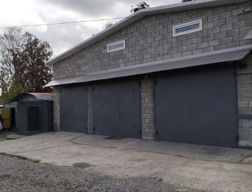 Garage 225