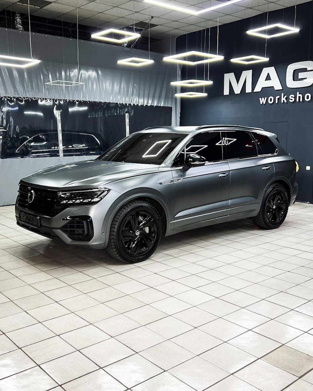 MAGICAR workshop studio