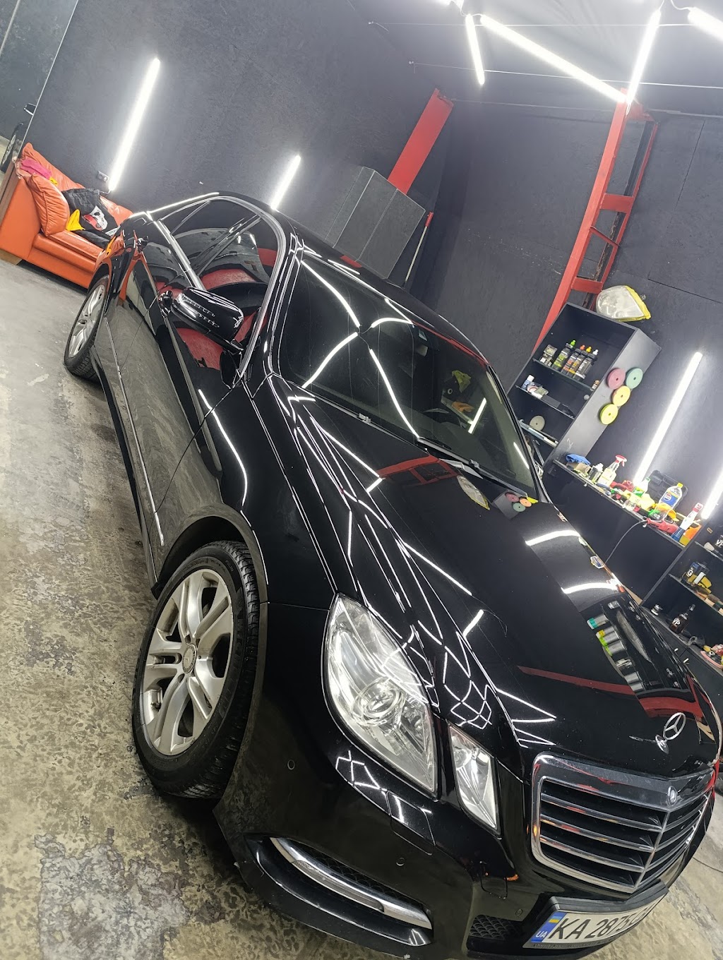 No name detailing
