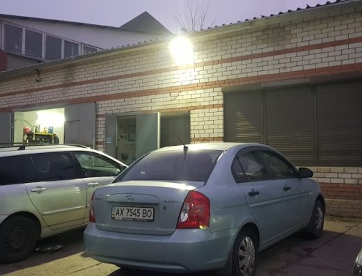 Шиномонтаж Димы и Жени. Работают профи