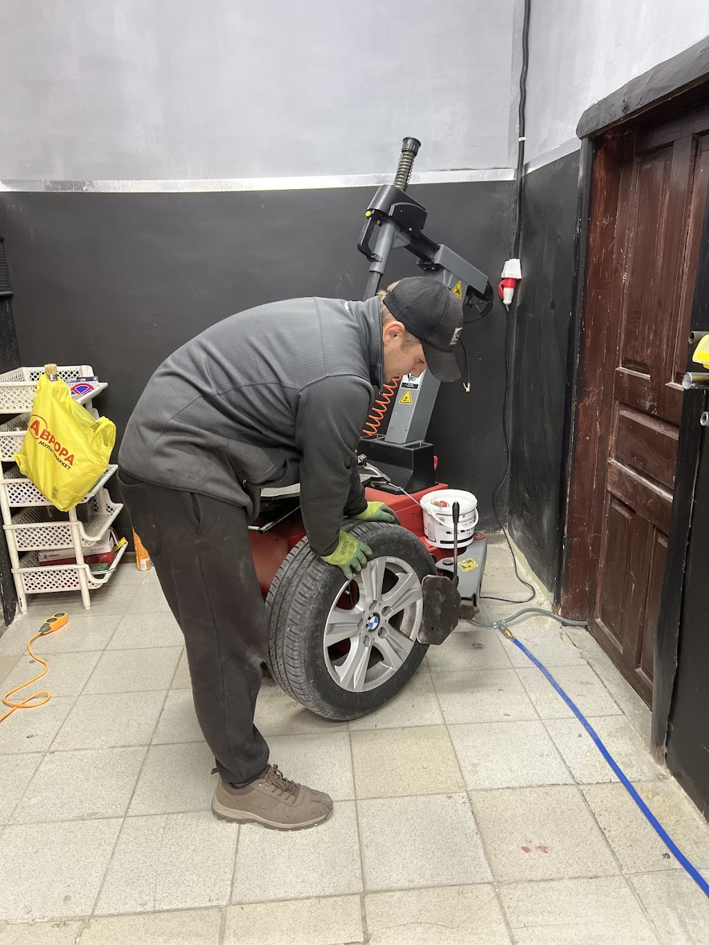ШИНОМОНТАЖ «Raider Tires»
