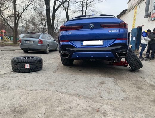 Шиномонтаж и магазин шин просп. О. Поля 50Д