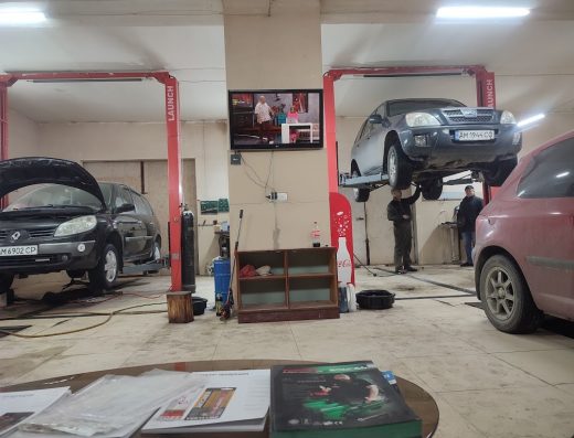 Сто Автосервис автомагазин Autodoc эвакуатор