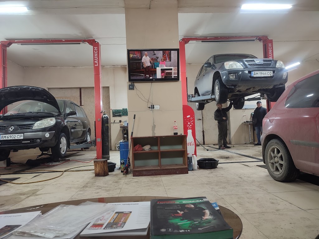 Сто Автосервис автомагазин Autodoc эвакуатор