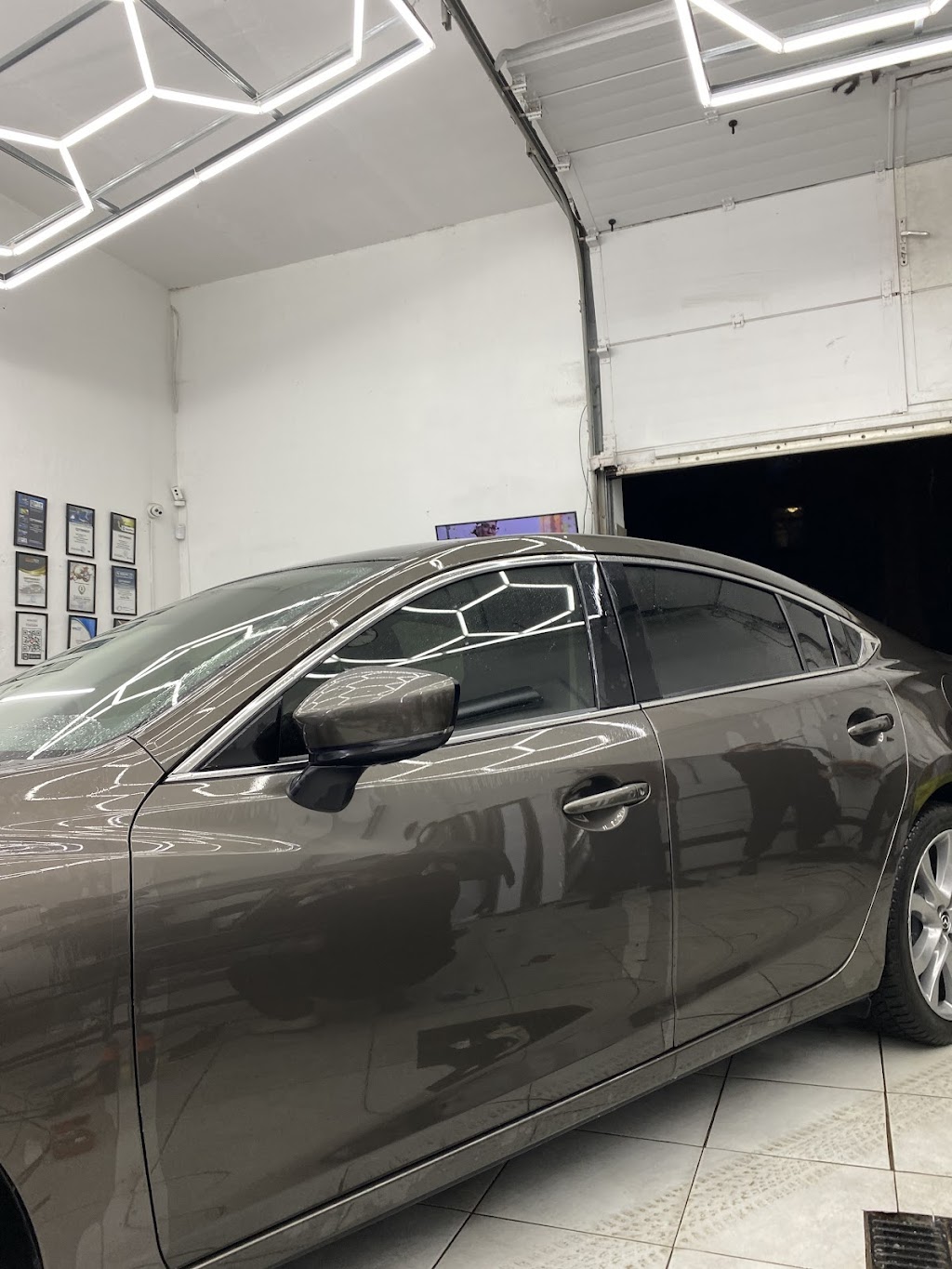 CarStar Детейлинг – защитные пленки, тонировка стекол, полировка и нанокерамика.