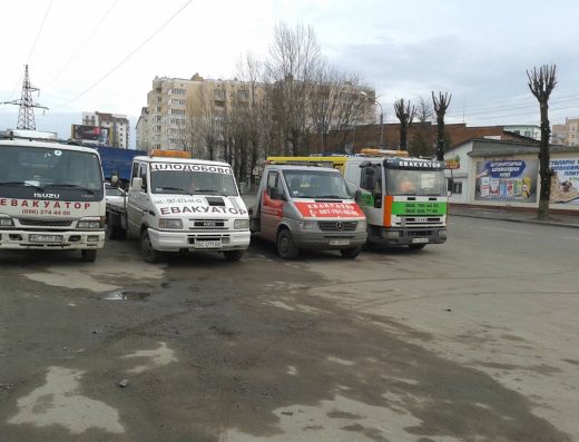 Евакуатор Львів