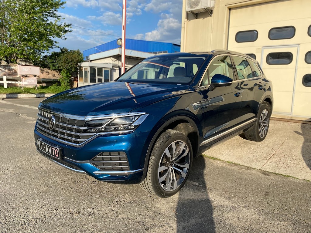 Захист та догляд за кузовом та салоном автомобіля