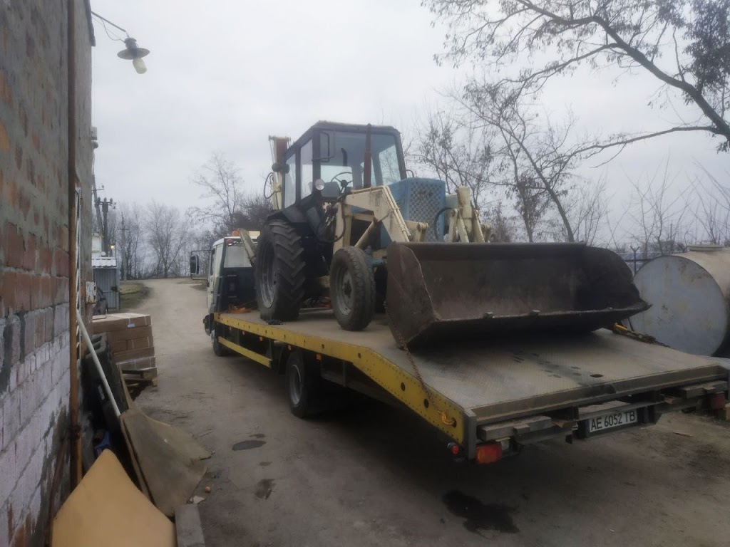 Услуги эвакуатора. Доставка авто из Европы в Украину, попутный эвакуатор, услуги автовоза. Транспортная компания Evak-Expert.